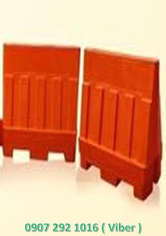 Plastic barrier Sb3 supplier 82, Commercial & Industrial, Construction