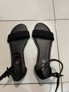 (Kategori: ) berada di . Dikirim oleh odeyyyyy (ID iklan 1172869928, Gambar 1). Deskripsi: .