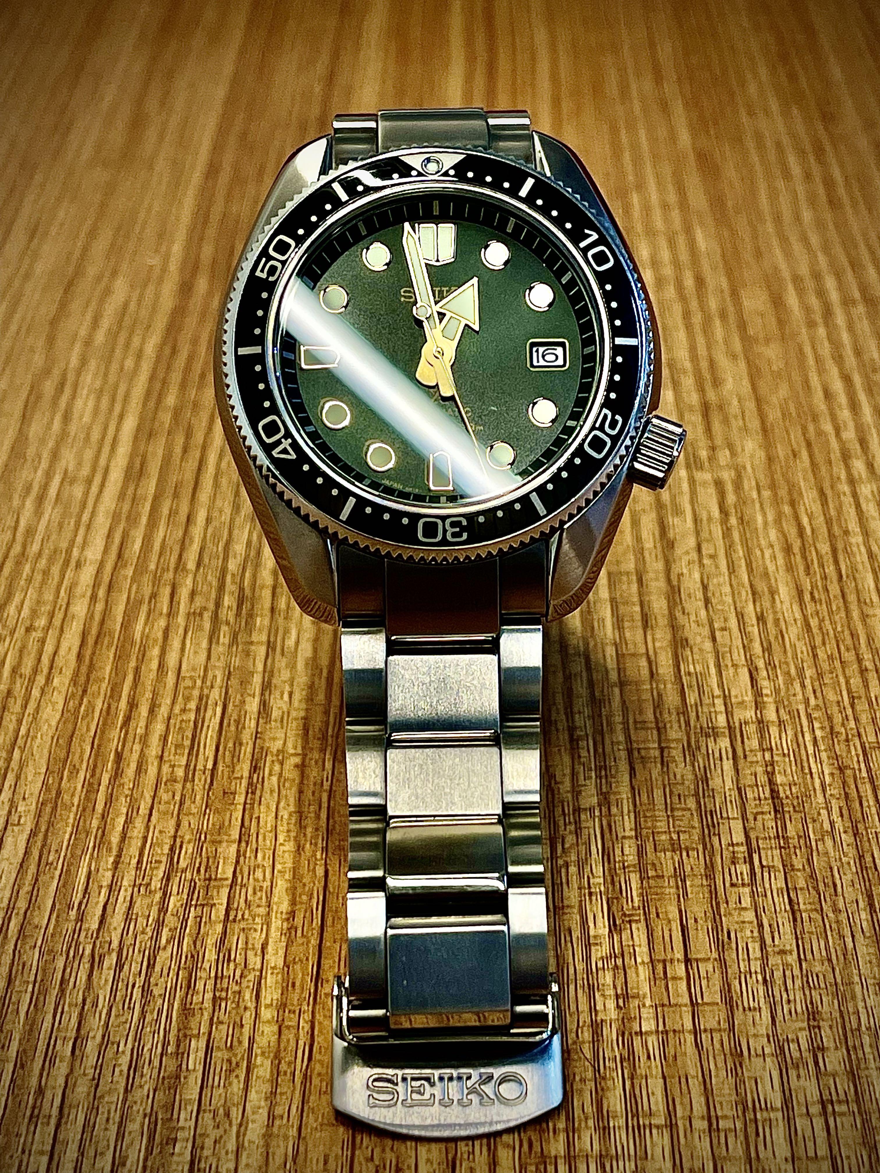 Seiko SPB105 - Dark Green Sunset MM200, Luxury, Watches on Carousell