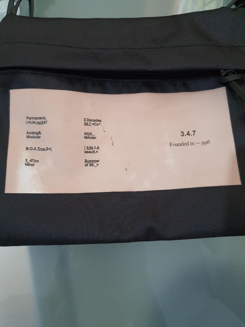 Sling Bag kecil UNKL347