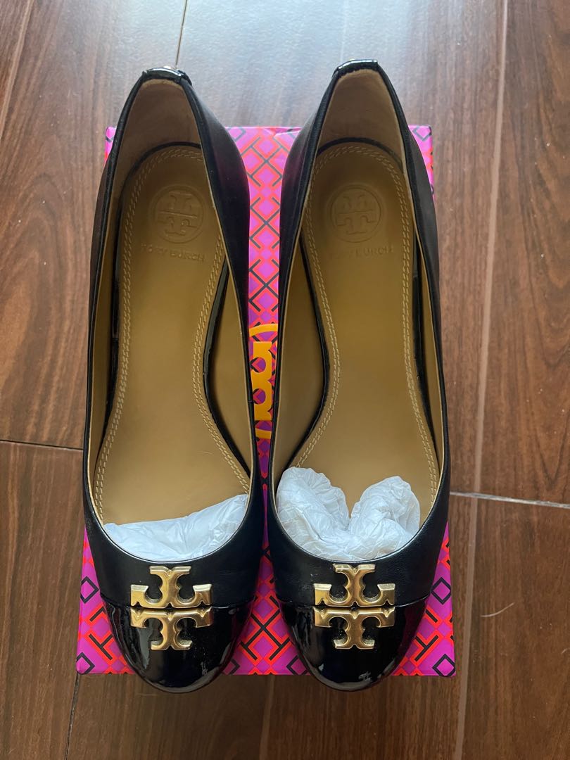 Tory burch everly 2025 pump