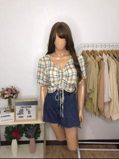 Trendy ruched top