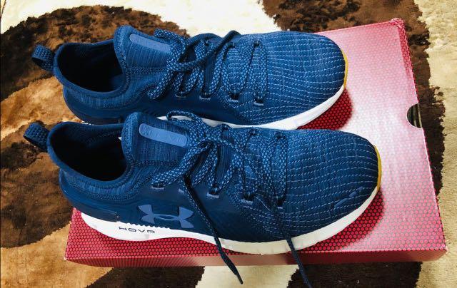 UNDER ARMOUR Men s Fashion Footwear Sneakers on Carousell