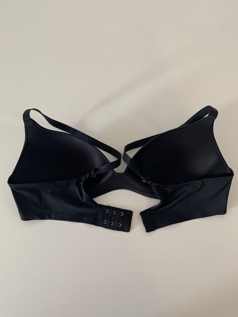 Uniqlo wireless bra (3D hold), Women's Fashion, New Undergarments