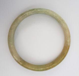 https://media.karousell.com/media/photos/products/2022/7/16/versatile_jade_bangle_exquisit_1657934021_73d34936_progressive_thumbnail