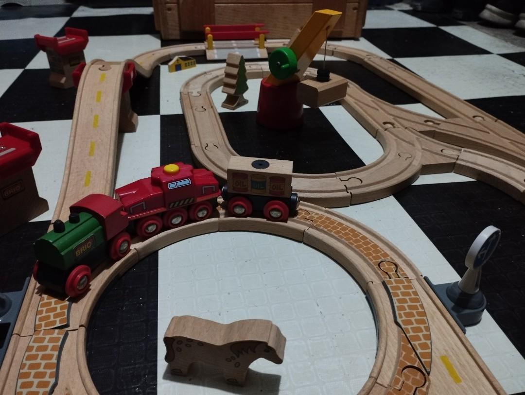 WOODEN RAIL TRACK, Hobbies & Toys, Toys & Games on Carousell