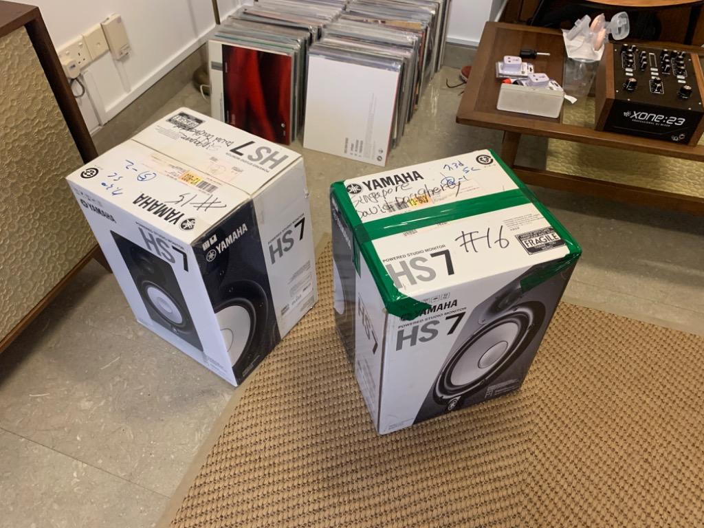 Yamaha hs7 pair with stands