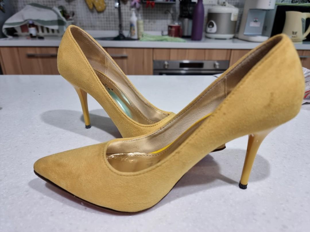 yellow heels size 7