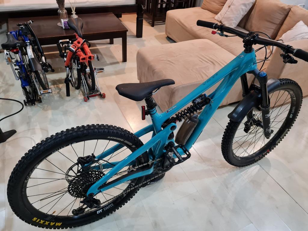 Yeti carbon mountain bike best sale