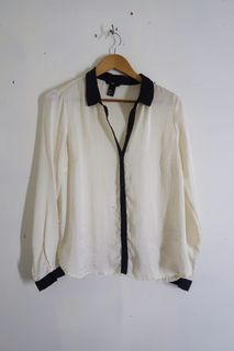 (Category: ) located in . Submitted by revive.thrift (Listing ID 1172832240, Image 1). Description: .