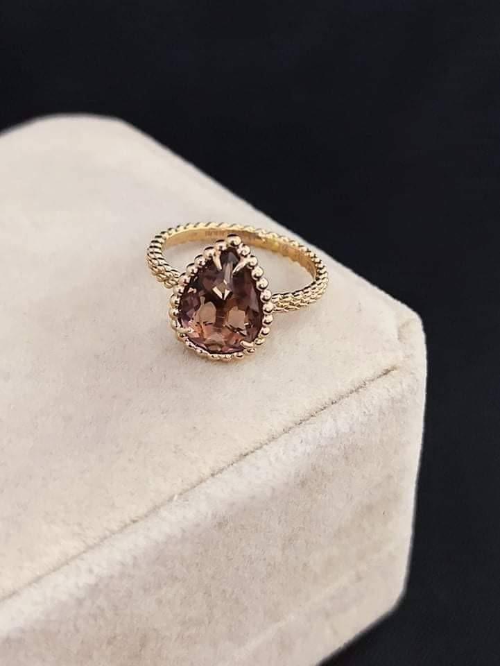 18k HongKong setting boucheron ring (Category: Rings) located in Manila. Submitted by bhelgoldseller2ndaccount (Listing ID 1172982384, Image 3). Description: New!!✨New!!✨New!! Authentic 18k HK Golds ring 💫💫💫 💯pawnable/naisasanla 💯with high appraisal rate 💯good investment 💯Direct supplier price 😘 👉OPEN for resellers 👌👌 🌺please take time to evaluate their actual sizes and grams 👉👉Best panggift for all occasions ✅ Sold per grams not pe
