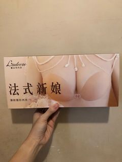 （分類：）位於 。 由 chanmotou 提交（商品編號 1172980443，圖片 1）。簡介： 。