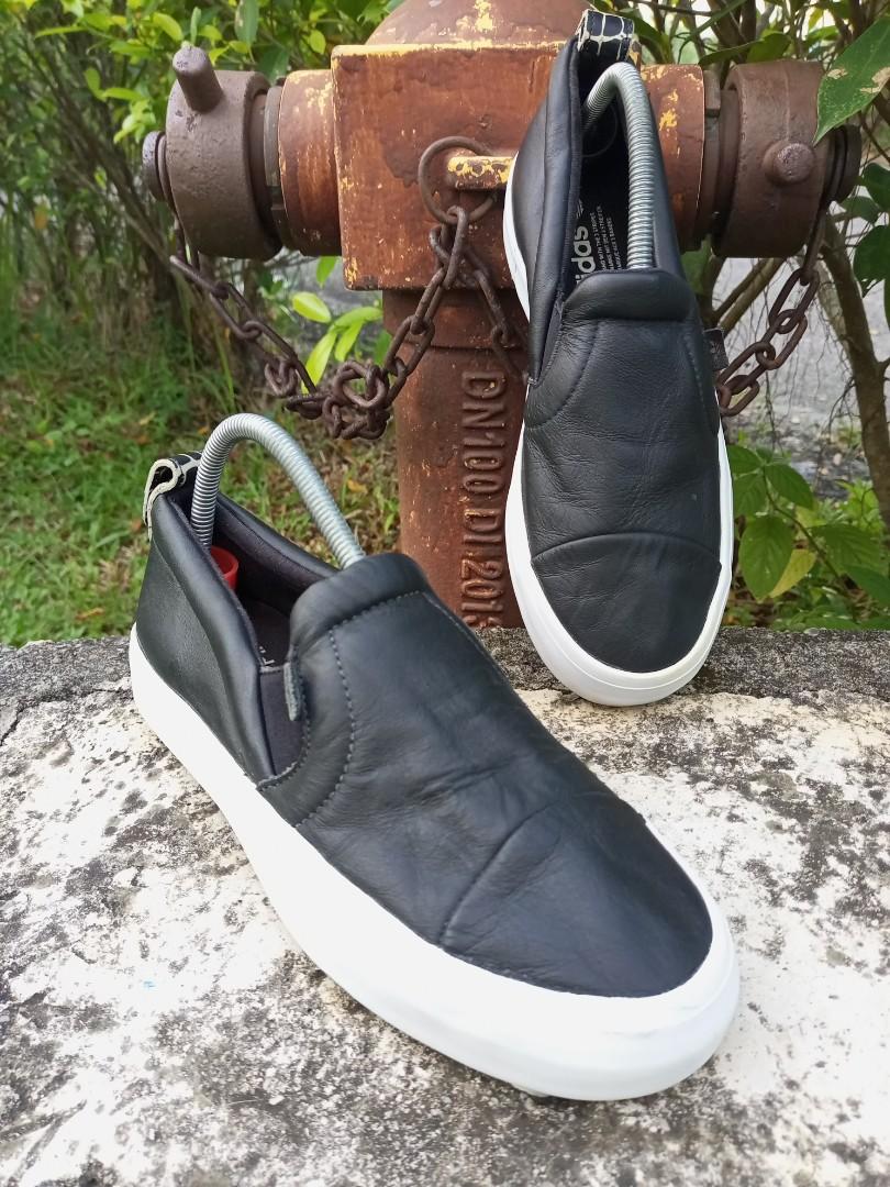 Adidas slip resistant cheap shoes leather