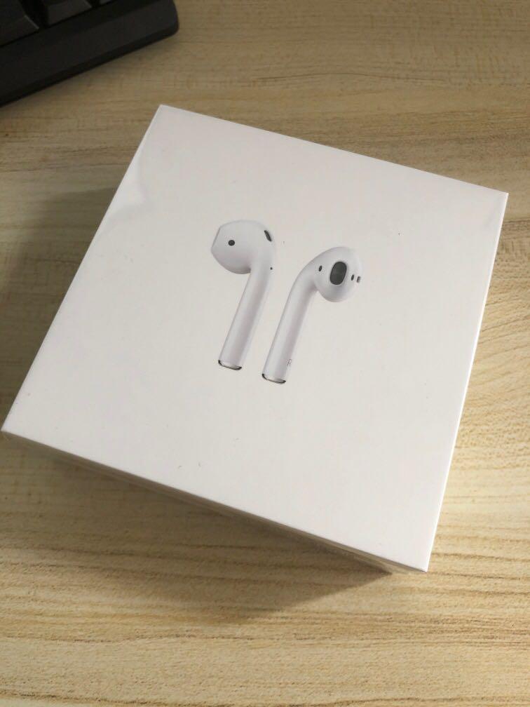 Apple AirPods 2nd Gen Brand New (Sealed box), Audio, Earphones on