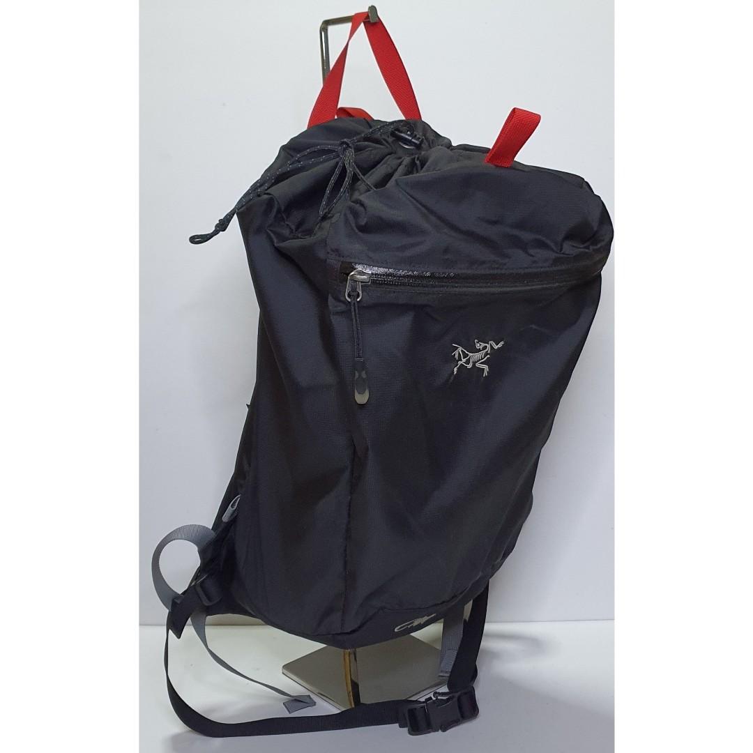 Arcteryx cierzo sales 18 backpack