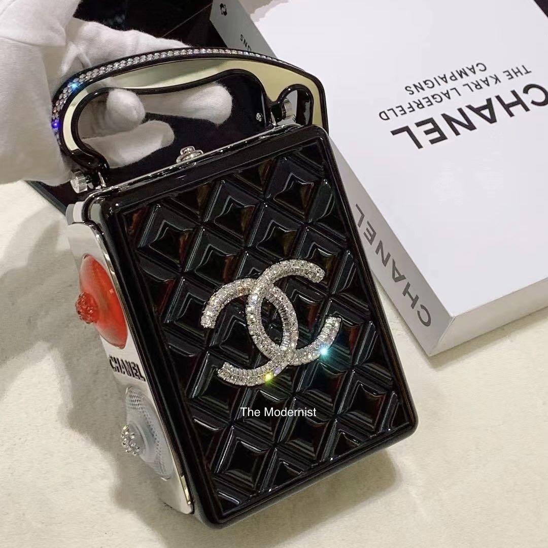 Authentic Chanel Cruise 2020 Runway Traffic Light Minaudi re