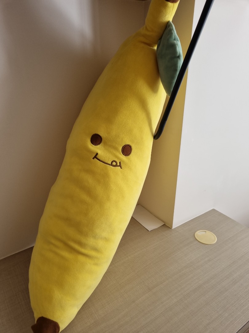 banana cuddly toy