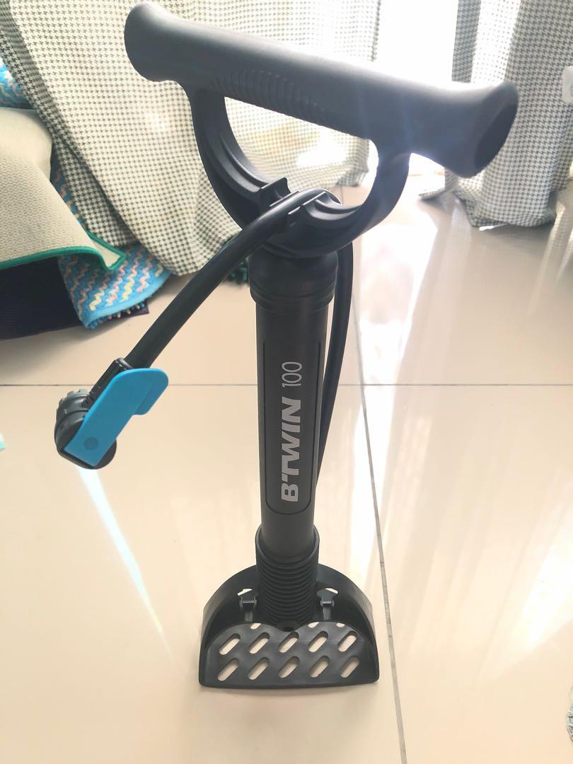 Btwin best sale 100 pump