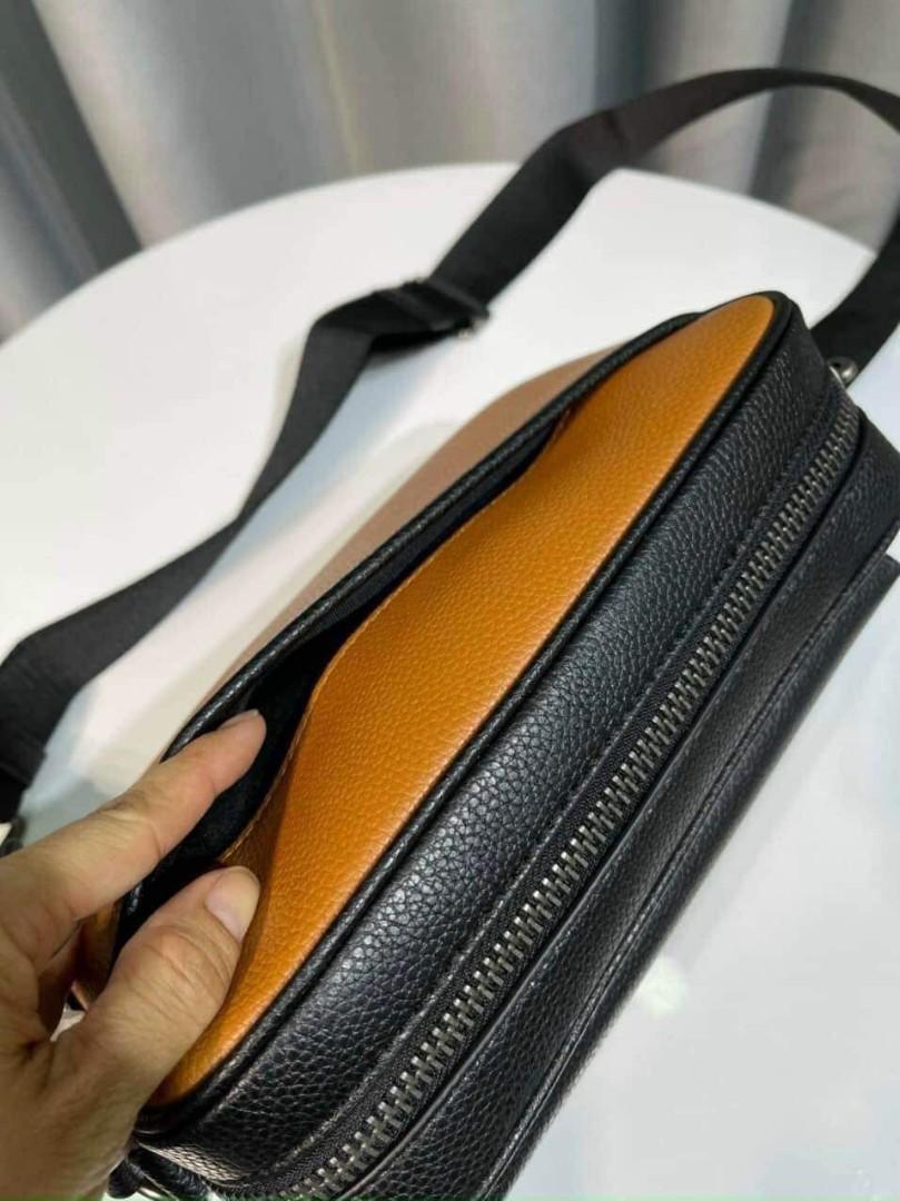 Coach Thompson Camera Bag, Men's Fashion, Bags, Sling Bags on Carousell