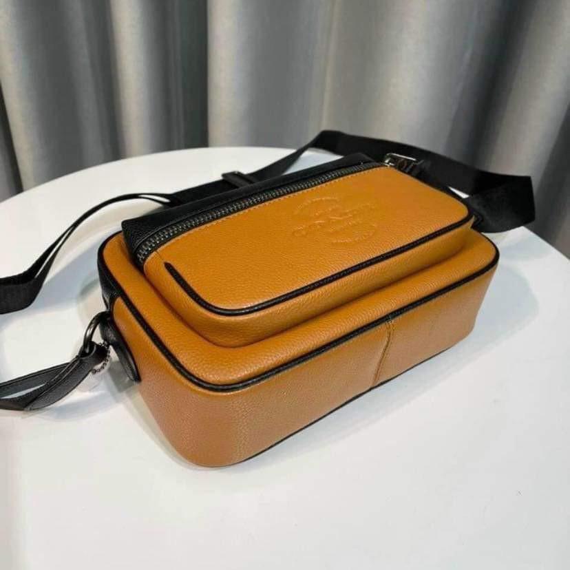 Coach Thompson Camera Bag, Men's Fashion, Bags, Sling Bags on Carousell