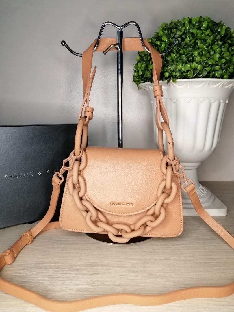 COD Charles Keith Bag Chunky Chain Beige Matte Strap