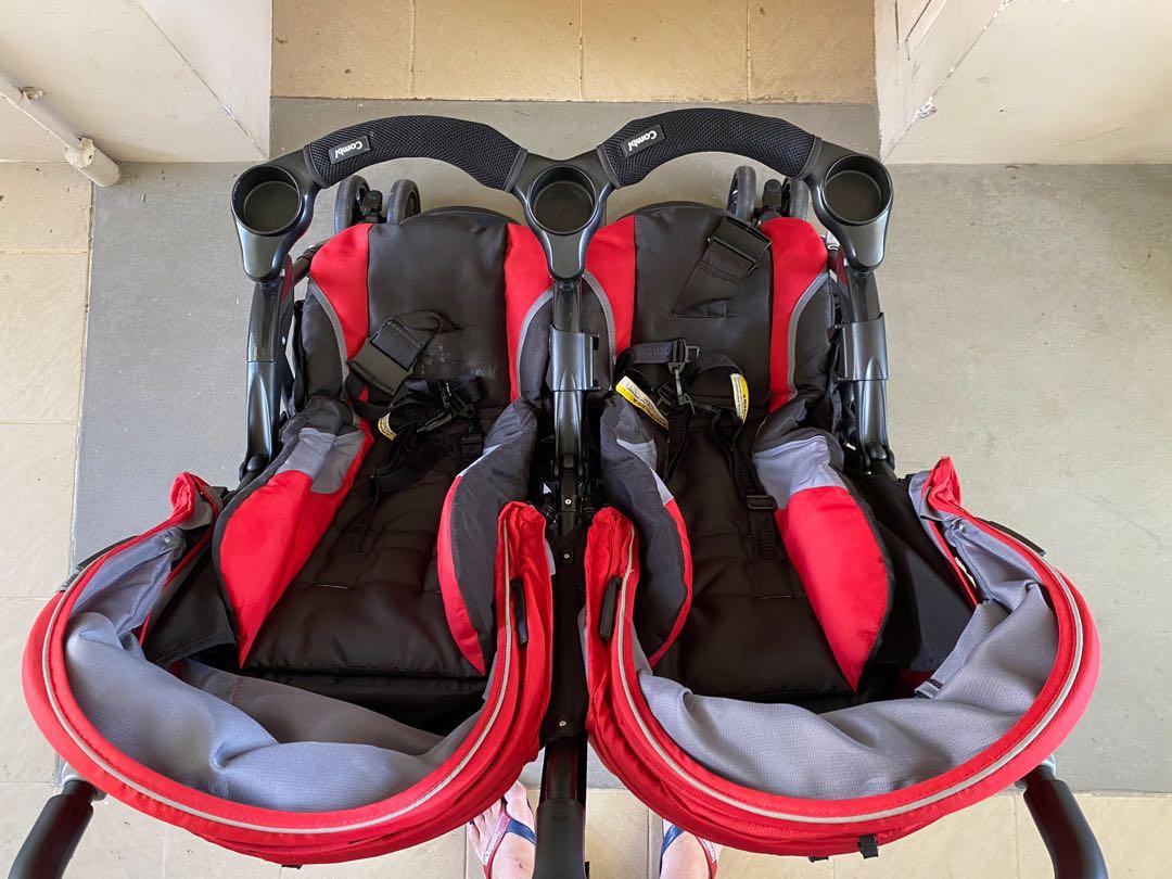 Combi double stroller deals car seat adapter