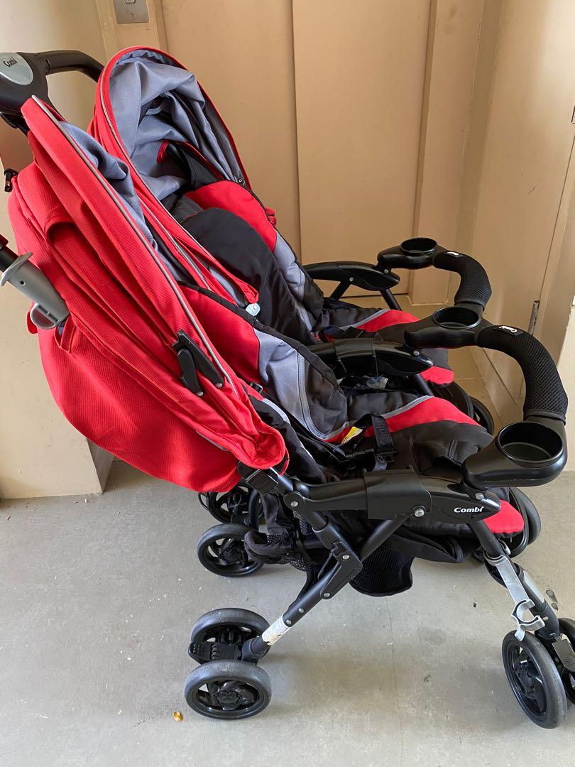 Combi double stroller shop red