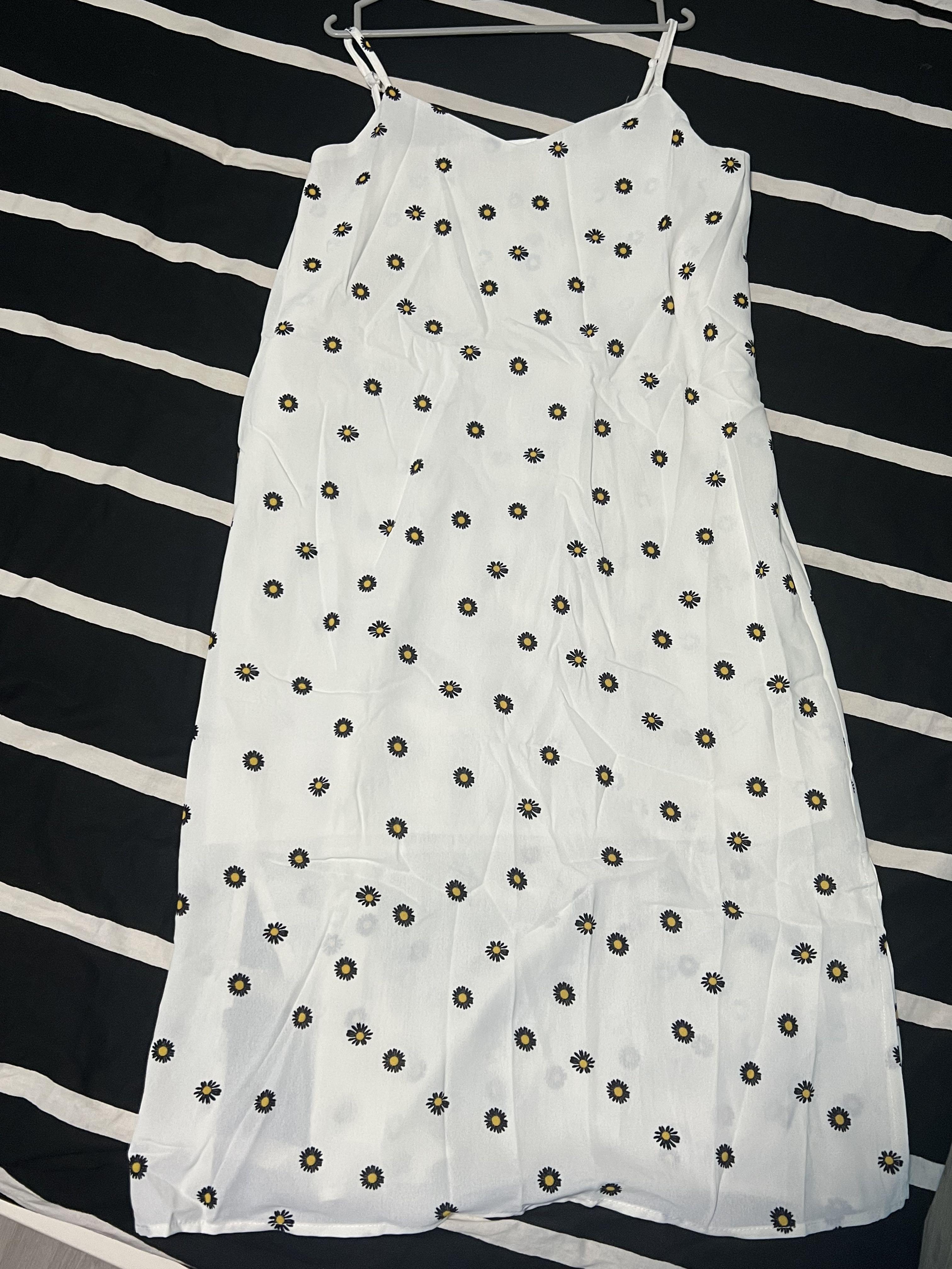 Daisy midi dress sale