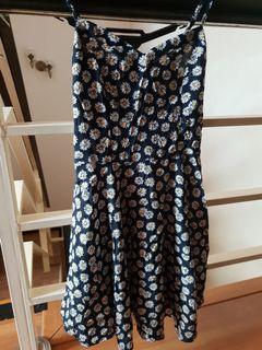 Daisy sleeveless dress flare