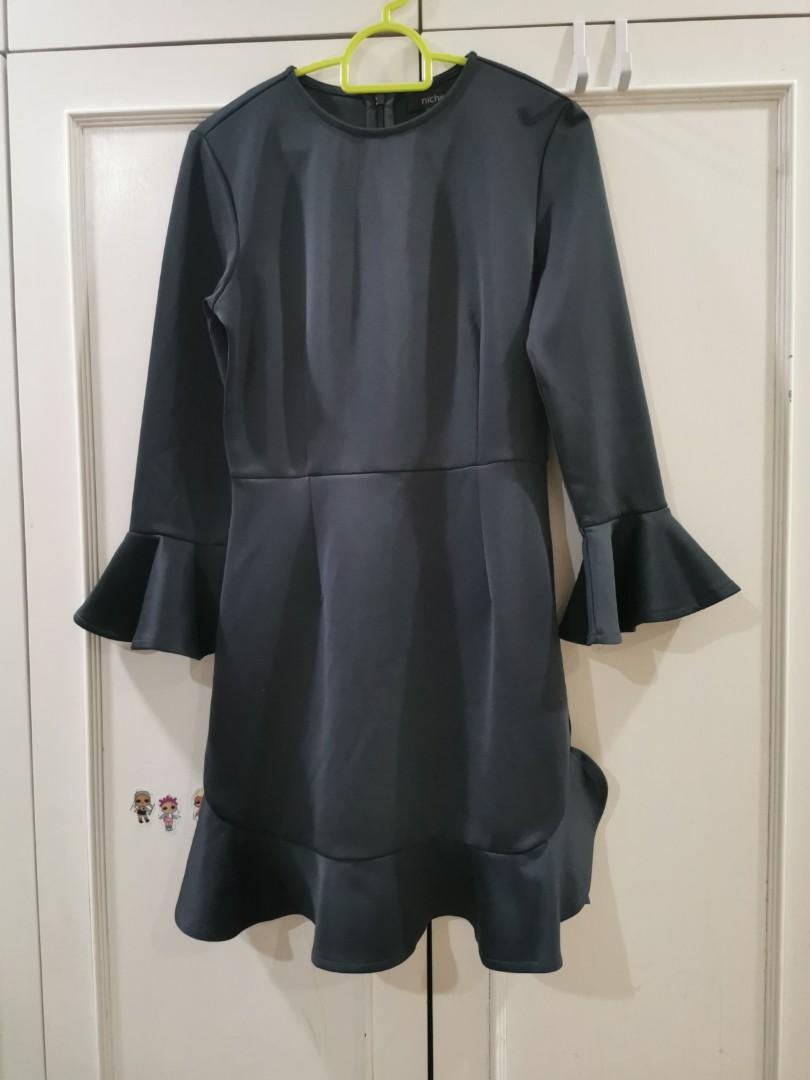 Dark grey dress, Women's Fashion, Dresses & Sets, Dresses on Carousell
