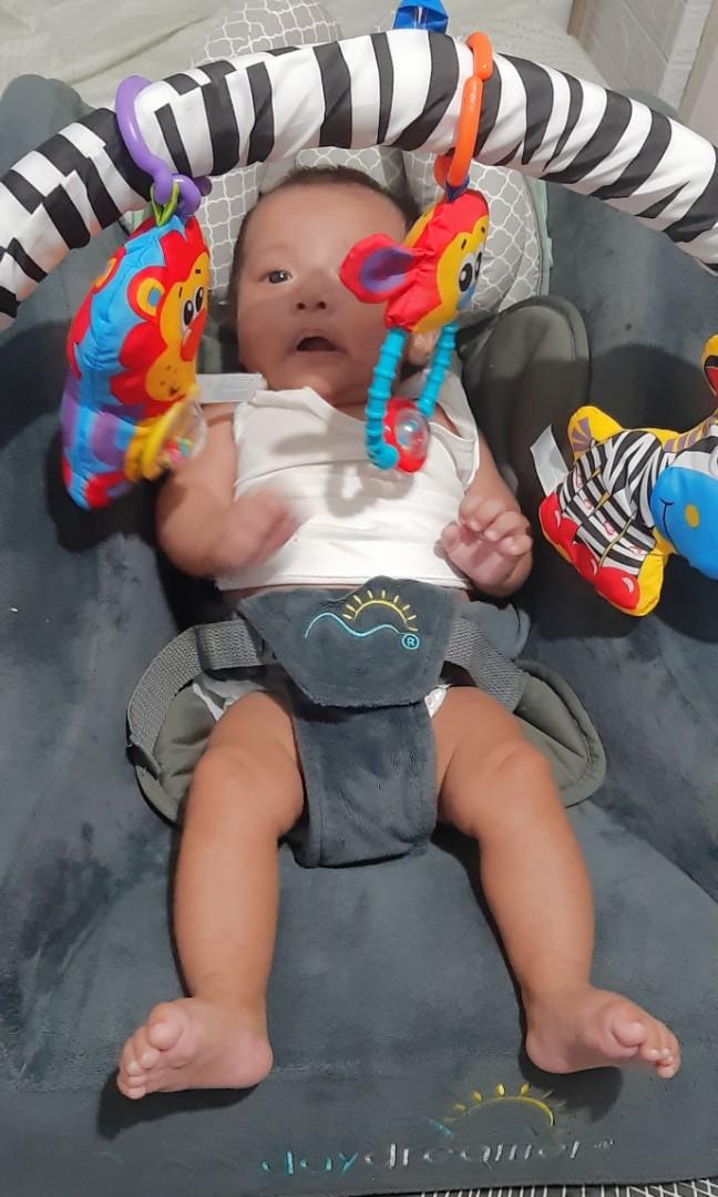 Daydreamer baby lounger sales