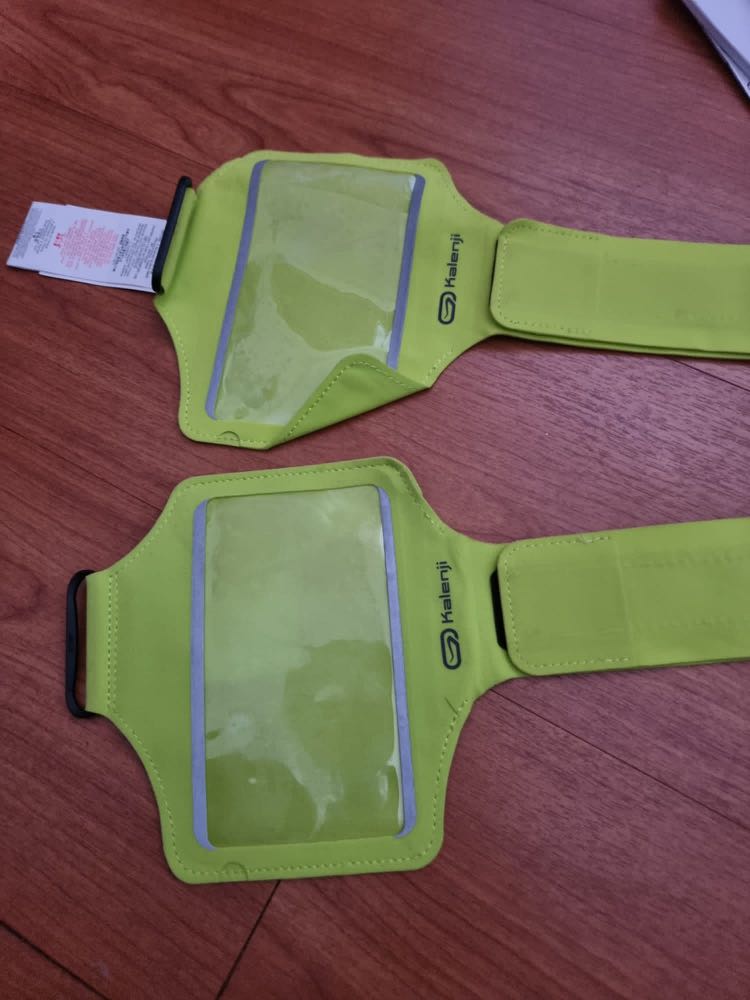 Decathlon mobile armband holder, Mobile Phones & Gadgets, Mobile