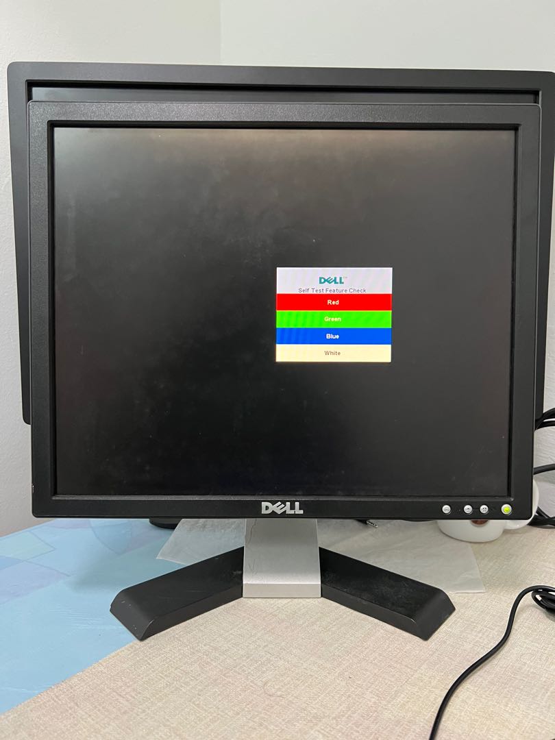 Dell LCD Monitor 17”, Computers & Tech, Parts & Accessories, Monitor