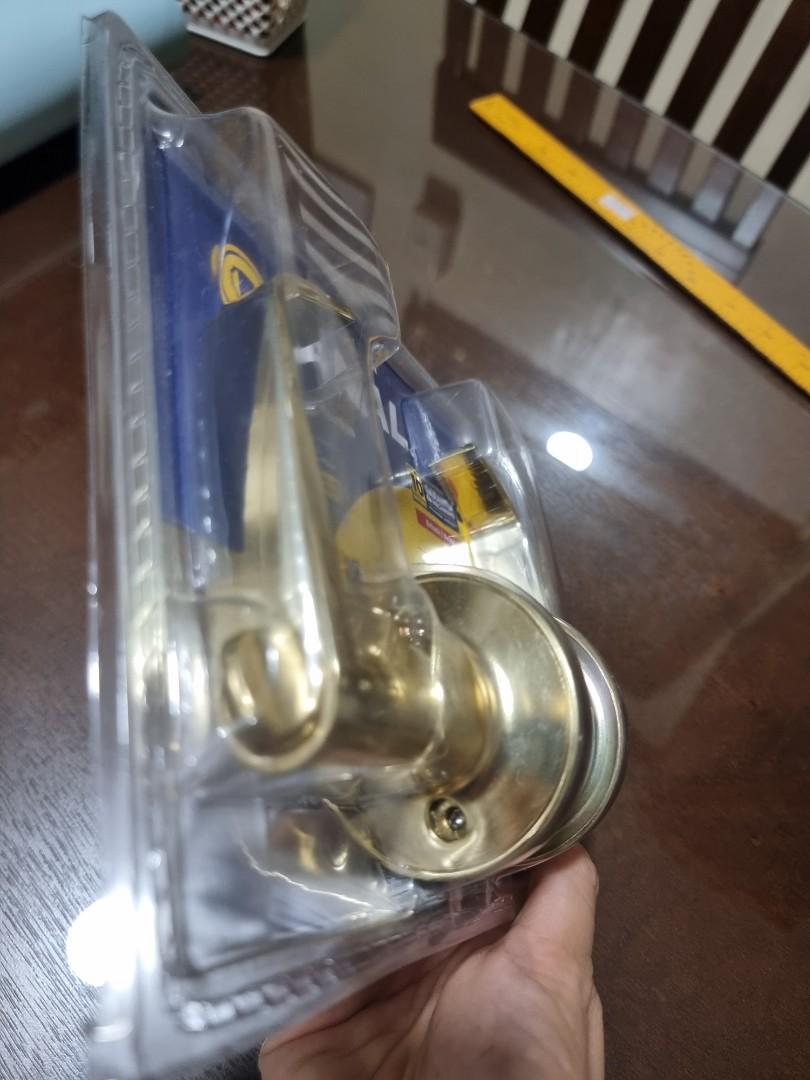 Door Knob (Gold Color), Everything Else, Looking For on Carousell