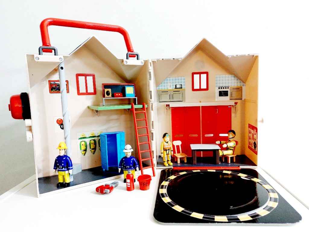 Deluxe fire station set new arrivals