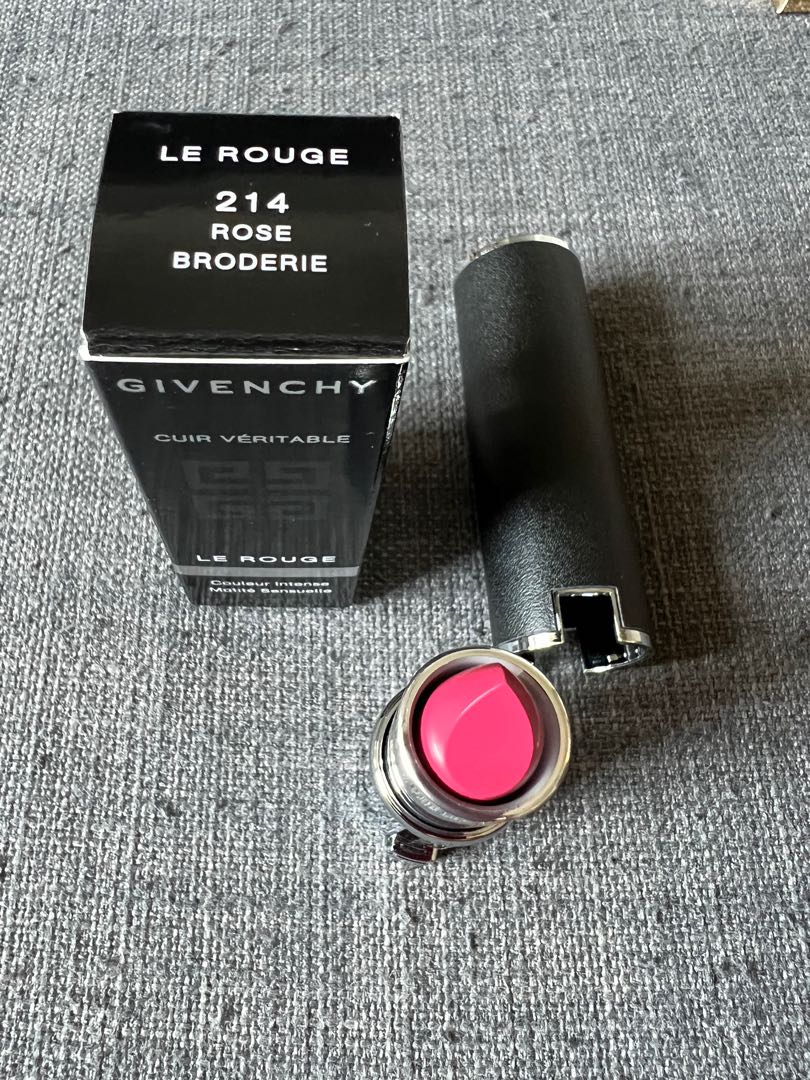 Givenchy le rouge 214 top