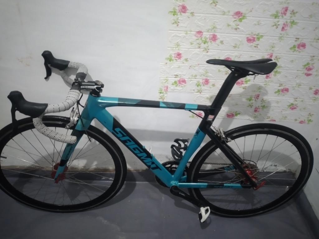 HIGH QUALITY ROAD BIKE FOR SALE 10K only!!Rush sale! Last final PRICE