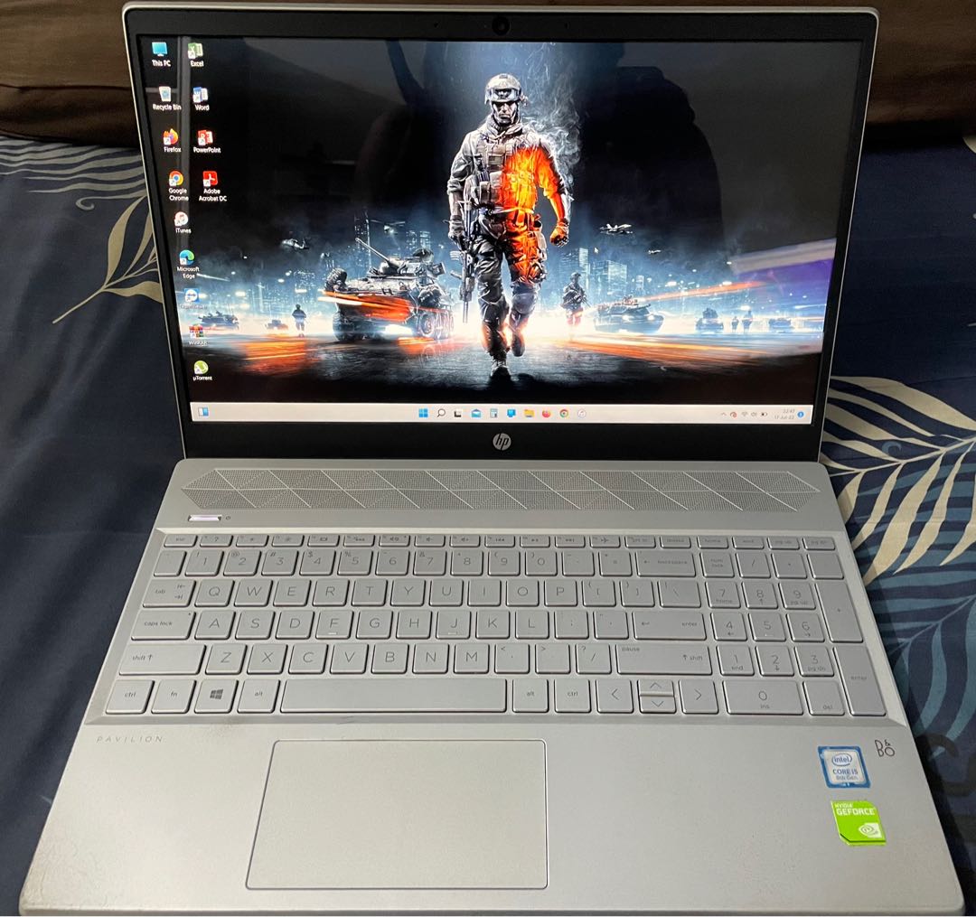 Hp pavilion i5 8th generation 8gb ram top