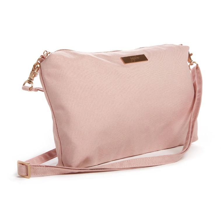 Jujube Be Quick Blush (Category: Diaper Bags & Wetbags) located in Makati City. Submitted by chaitealover (Listing ID 1173044592, Image 3). Description: The Be Quick is all you need to take care of your baby while running errands around town. Stash diapers and wipes in this convenient carrying case, and hang it from your stroller or wrist. For longer outings, use the Be Quick to keep your larger diaper bag neat and organized. After your baby has 