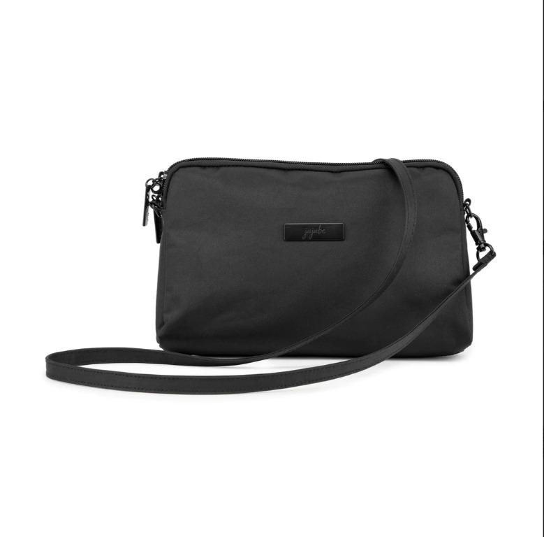 Jujube Be Set Blackout (Category: Diaper Bags & Wetbags) located in Makati City. Submitted by chaitealover (Listing ID 1173048873, Image 3). Description: Get ready to take your organization skills to the next level. This set includes three mini bags that you can use to organize your diaper bag or as standalone bags. When you pack with Be Set, you’ll never have to dig around the bottom of your bag for small items again. The set comes with two deta