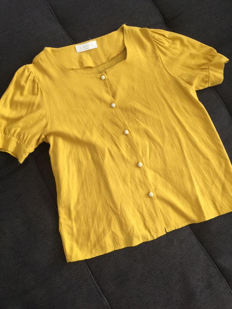 Korean Top (Category: Blouses) located in Quezon City. Submitted by ronabouts (Listing ID 1173071820, Image 1). Description: Never worn but washed and ironed once. .