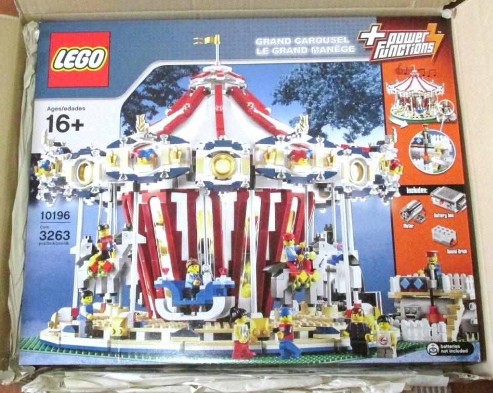 Lego merry sales go round 10196