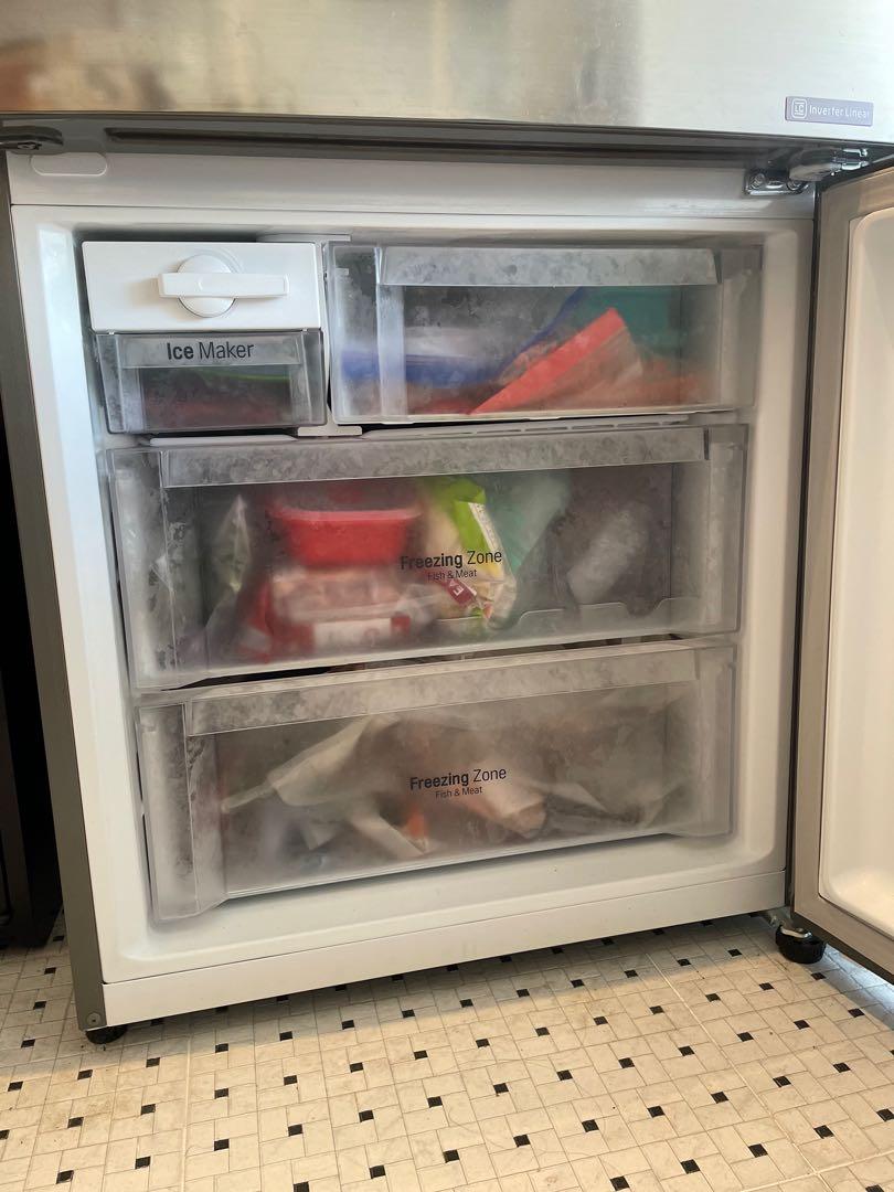 lg fridge freezer ice bottom