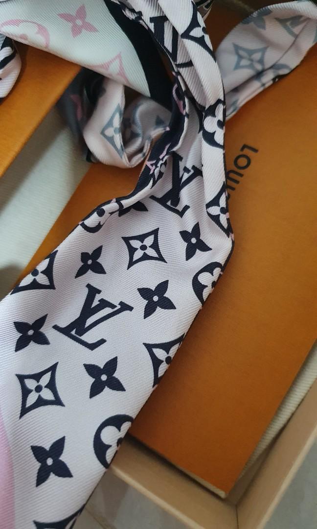 Authentic Louis Vuitton Twilly Bandeau Scarf, Luxury, Accessories on  Carousell