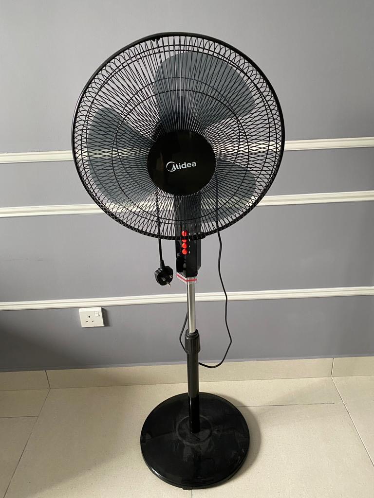Midea Stand Fan 3 Speed 16 Furniture Home Living Lighting Fans Fans On Carousell Midea Stand Fan 3 Speed 16 Furniture Home Living Lighting Fans Fans On Carousell