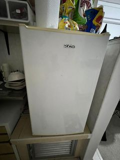 (Category: ) located in . Submitted by Sellingonlysg (Listing ID 1173033703, Image 1). Description: .