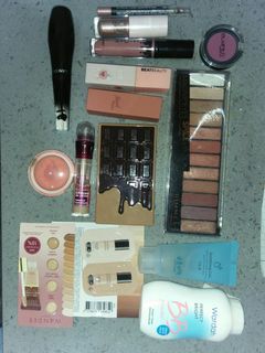 (Category: ) located in . Submitted by Quinssen.Beaute (Listing ID 1173034005, Image 1). Description: .