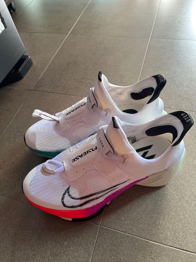 nike tempo next flyease review