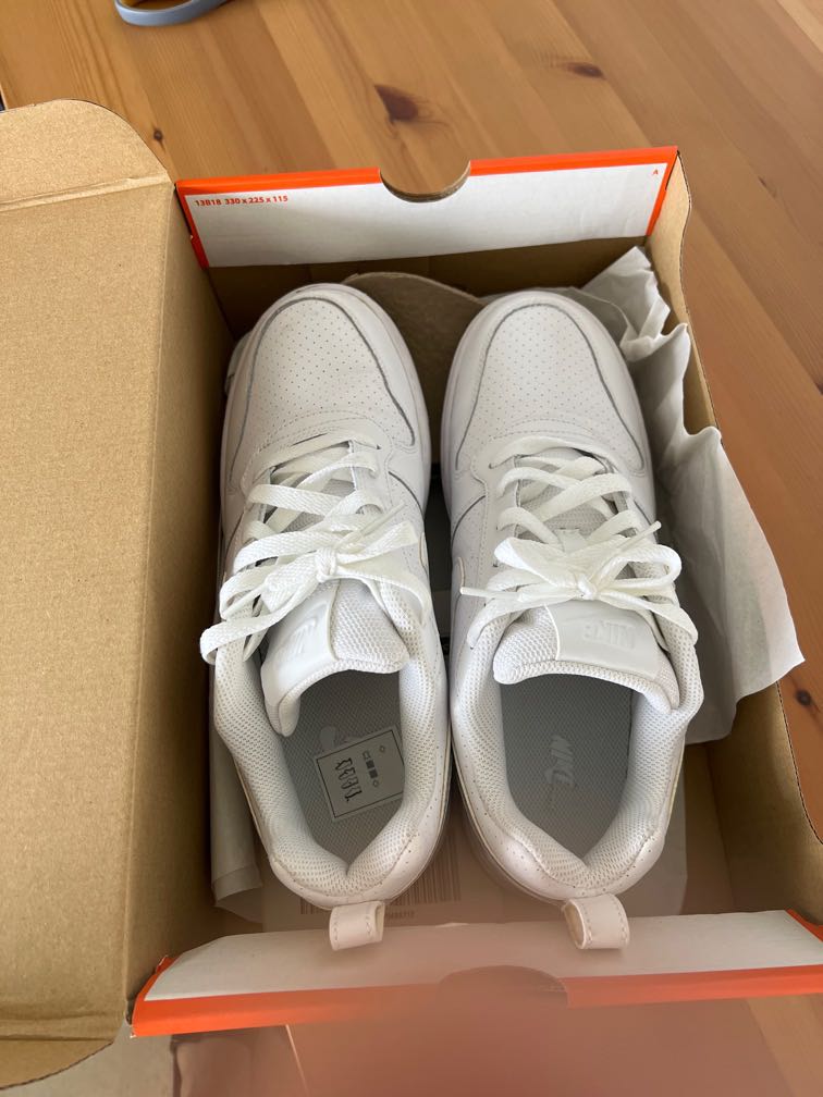 nike knit shoes white