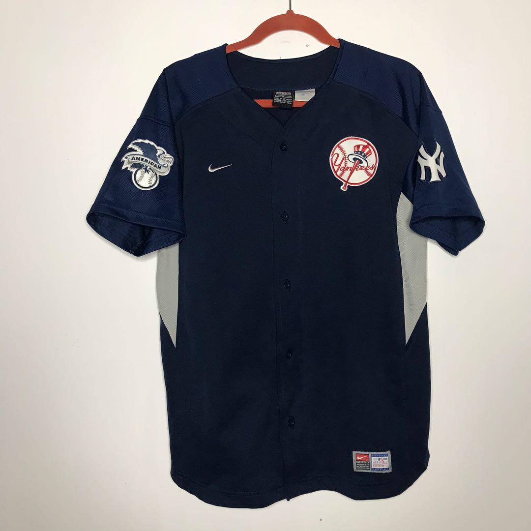 Baju baseball mlb yankees, Men's Fashion, Coats, Jackets and Outerwear on  Carousell